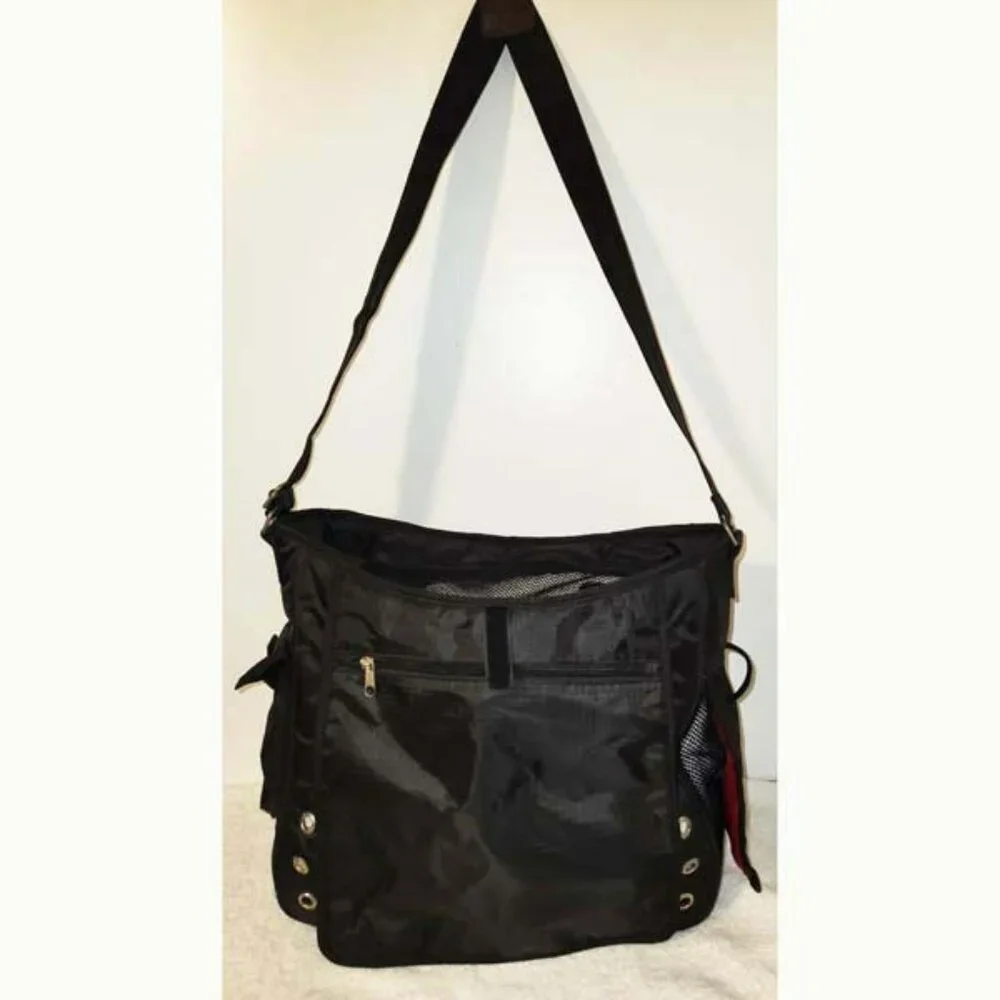 BOOTS AND BARKLEY EXTRA-LARGE BLACK NYLON SMALL PET CARRIER W/ZIP CLOSURE